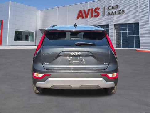 Used 2025 Kia Niro LX FWD image 7