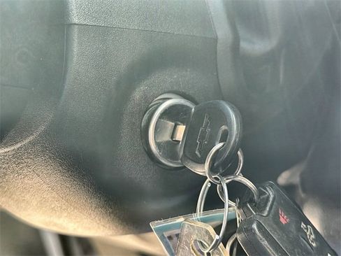 Used 2022 Chevrolet Silverado 1500 Custom w/ Safety Confidence Package image 16