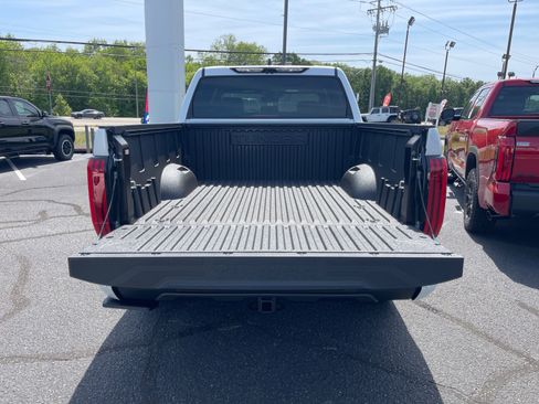 New 2026 Toyota Tundra Limited AWD/4WD image 14
