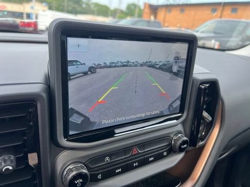 Certified 2021 Ford Bronco Sport Outer Banks w/ Outer Banks Package AWD/4WD image 14