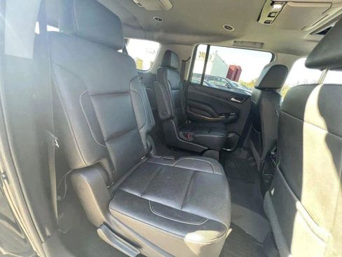 Used 2018 Chevrolet Suburban Premier image 31