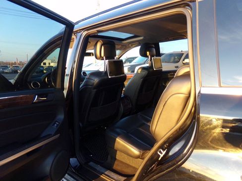 Used 2010 Mercedes-Benz GL 450 4MATIC w/ Premium 1 Pkg image 19