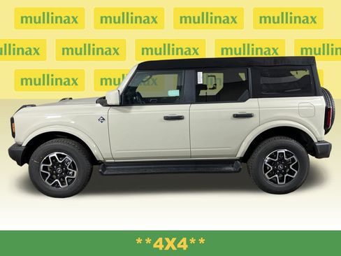 New 2026 Ford Bronco Outer Banks image 12