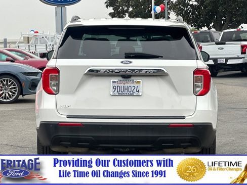 Certified 2022 Ford Explorer XLT image 5