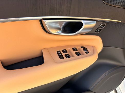 Certified 2024 Volvo XC90 T8 Ultimate w/ Protection Package Premier image 13