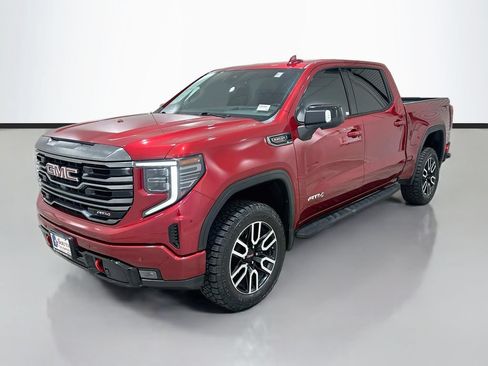 Used 2022 GMC Sierra 1500 AT4 w/ AT4 Premium Package AWD/4WD image 3