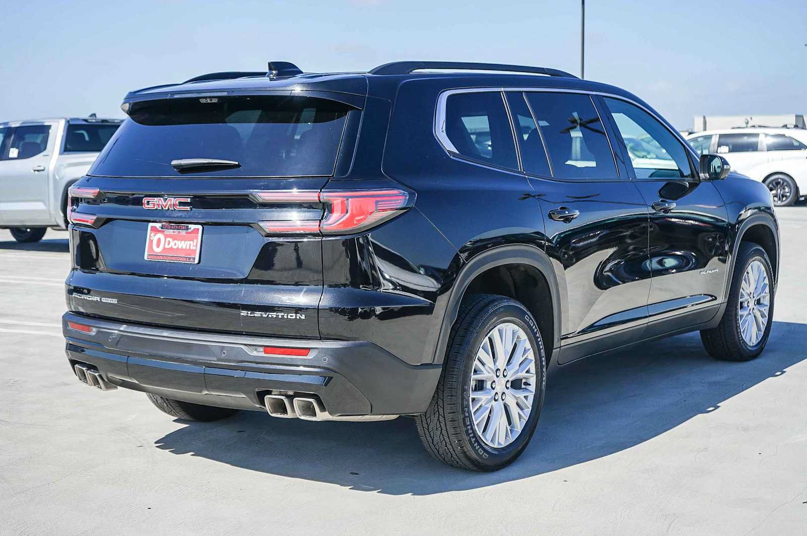 Used 2026 GMC Acadia Elevation w/ Elevation Premium Package AWD/4WD image 8