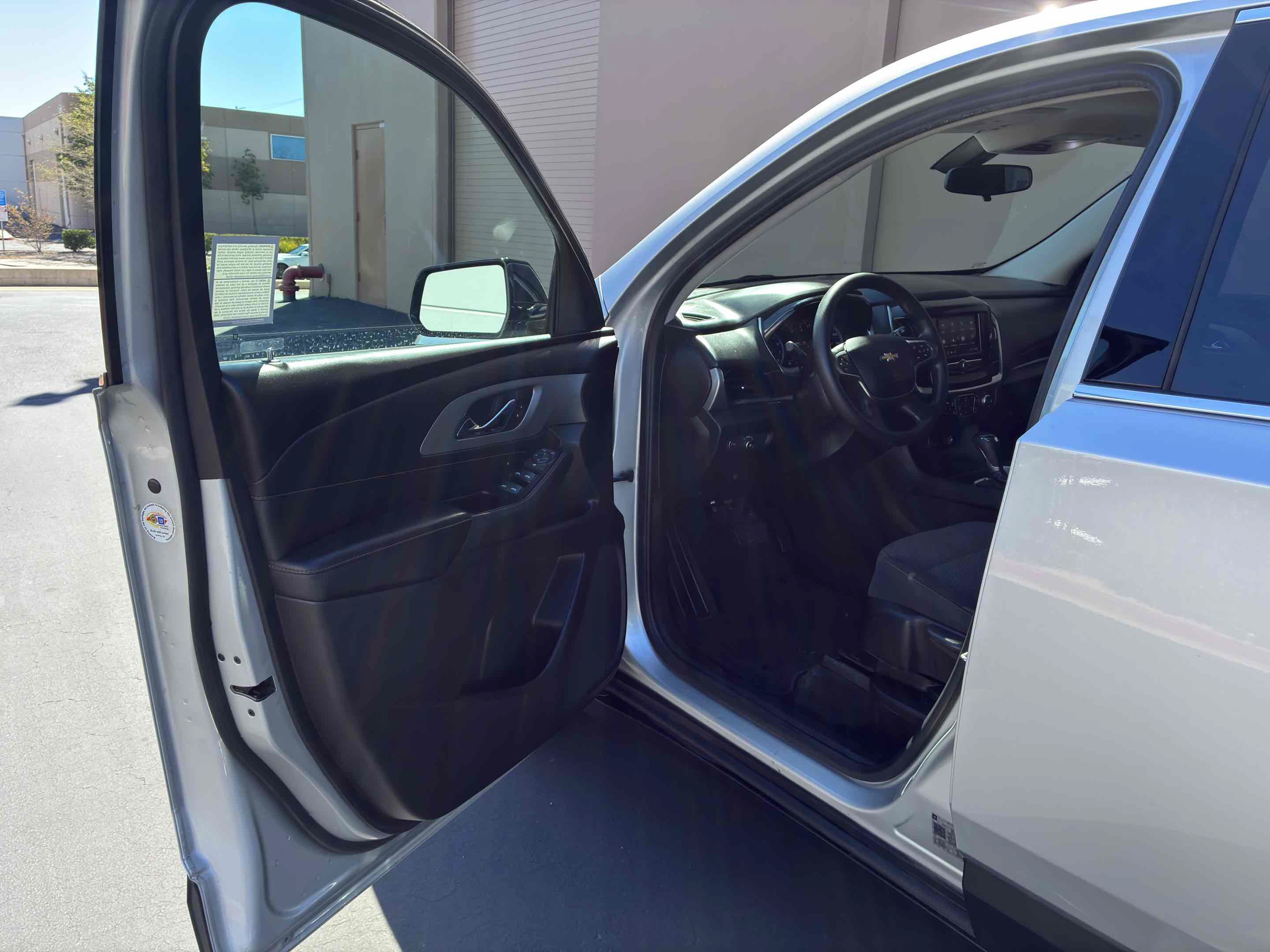 Used 2020 Chevrolet Traverse LS FWD image 36