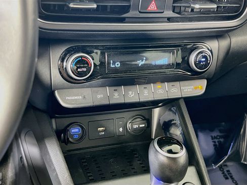 Used 2023 Hyundai Kona Limited AWD/4WD image 16