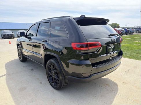 Used 2019 Jeep Grand Cherokee Limited w/ Luxury Group II AWD/4WD image 4