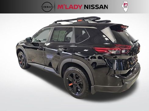 Used 2026 Nissan Rogue SV image 5