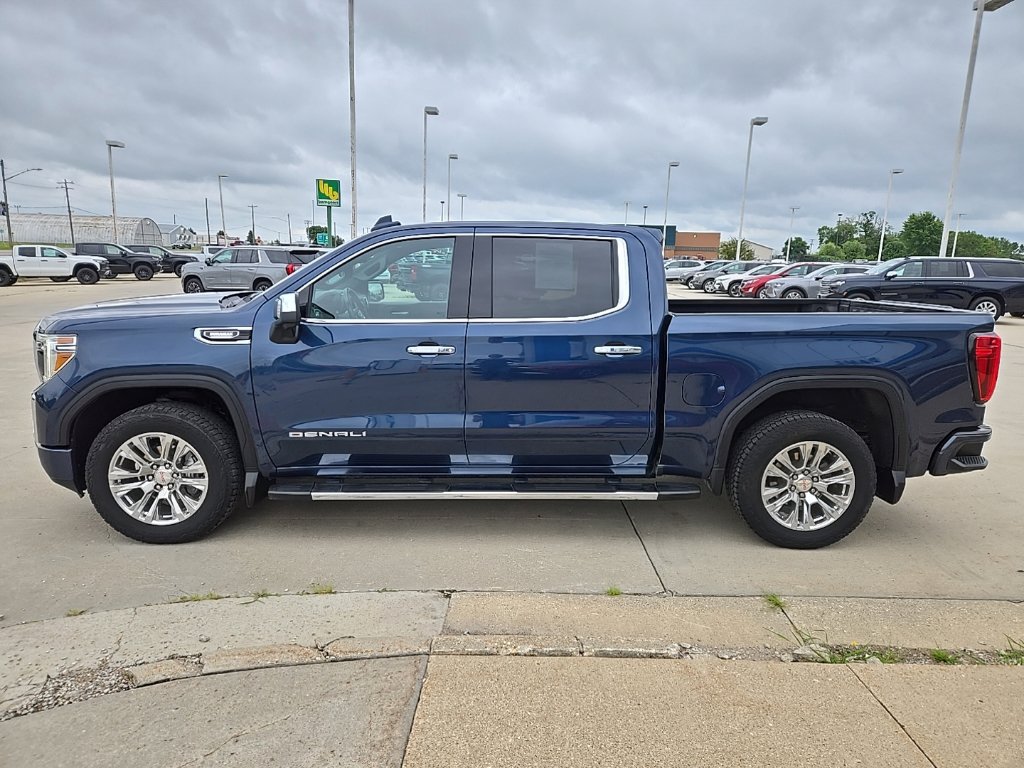 Used 2022 GMC Sierra 1500 Denali w/ Driver Alert Package II AWD/4WD image 6