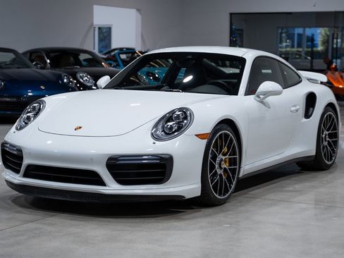 Used 2017 Porsche 911 Turbo S image 10