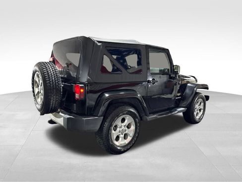 Used 2015 Jeep Wrangler Sahara w/ Dual Top Group AWD/4WD image 5
