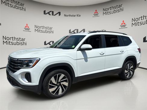 Used 2025 Volkswagen Atlas SE AWD/4WD image 1