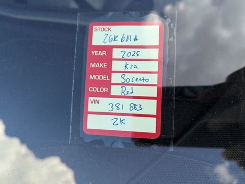 Certified 2025 Kia Sorento S image 5