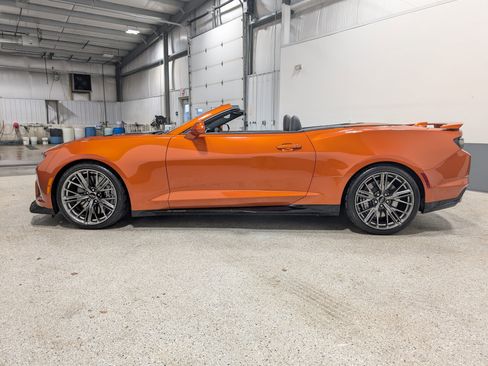 Used 2022 Chevrolet Camaro ZL1 image 9