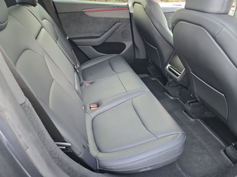 Used 2026 Tesla Model Y Long Range AWD/4WD image 22
