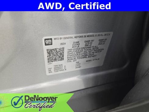 Used 2024 GMC Terrain SLE image 32