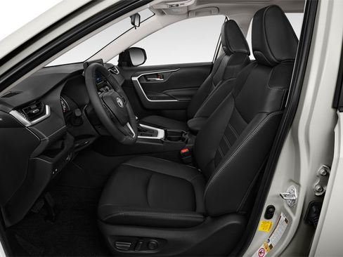 Used 2024 Toyota RAV4 XLE FWD image 10