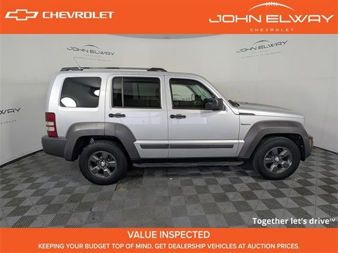 Used 2011 Jeep Liberty Renegade image 6