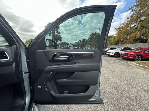 New 2026 Chevrolet Suburban Premier w/ Sun And Tow Package AWD/4WD image 28