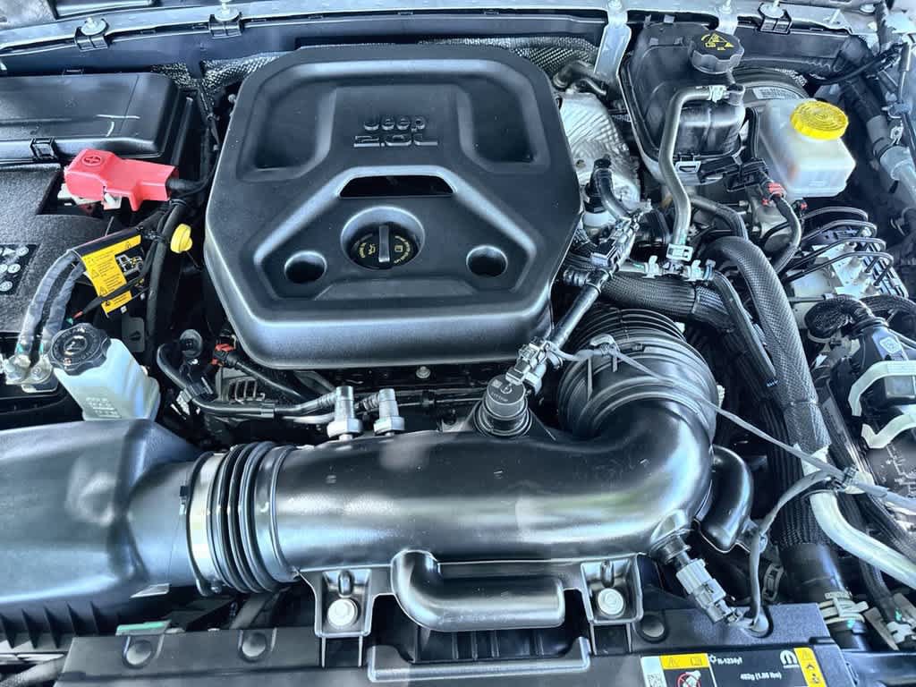 Used 2024 Jeep Wrangler Unlimited Sport AWD/4WD image 12