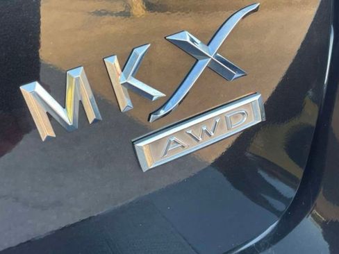 Used 2011 Lincoln MKX AWD w/ Sight & Sound Pkg image 4