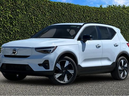 New 2026 Volvo EX40 Plus AWD/4WD image 1