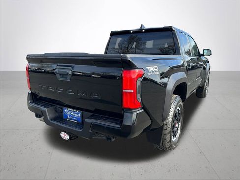Used 2024 Toyota Tacoma TRD Off-Road image 7