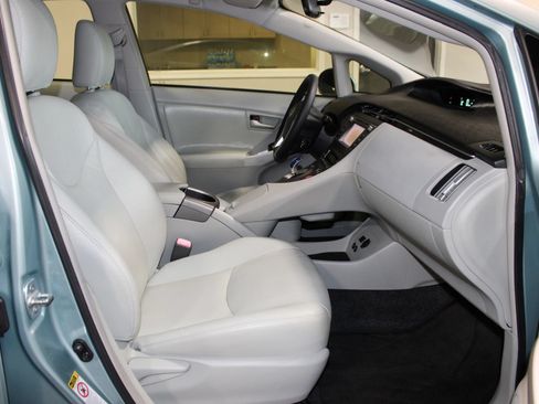 Used 2012 Toyota Prius Two FWD image 24