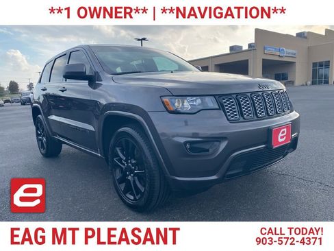 Used 2021 Jeep Grand Cherokee Laredo X image 1