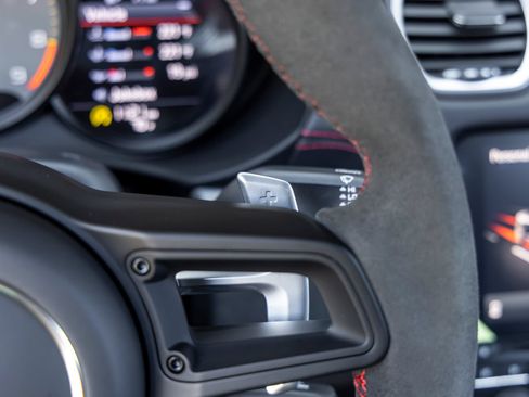 Certified 2023 Porsche 718 Cayman GT4 RWD image 40