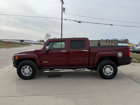 Used 2009 HUMMER H3T Alpha image 11