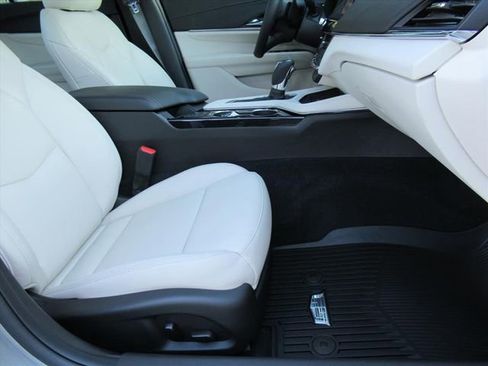 New 2026 Cadillac CT4 Luxury image 9