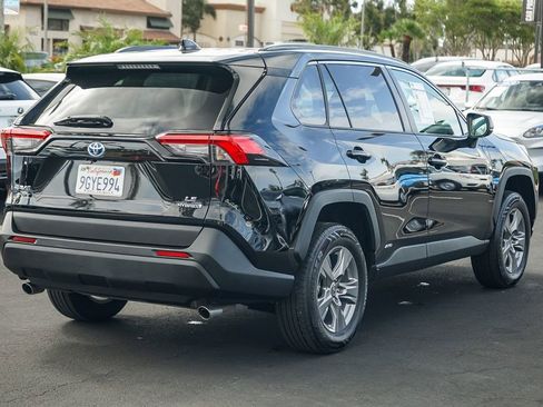Used 2023 Toyota RAV4 LE image 5