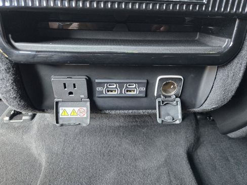 Certified 2022 Jeep Wagoneer Series II AWD/4WD image 25