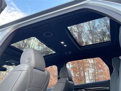 Certified 2023 Buick Enclave Essence w/ Experience Buick Package image 19