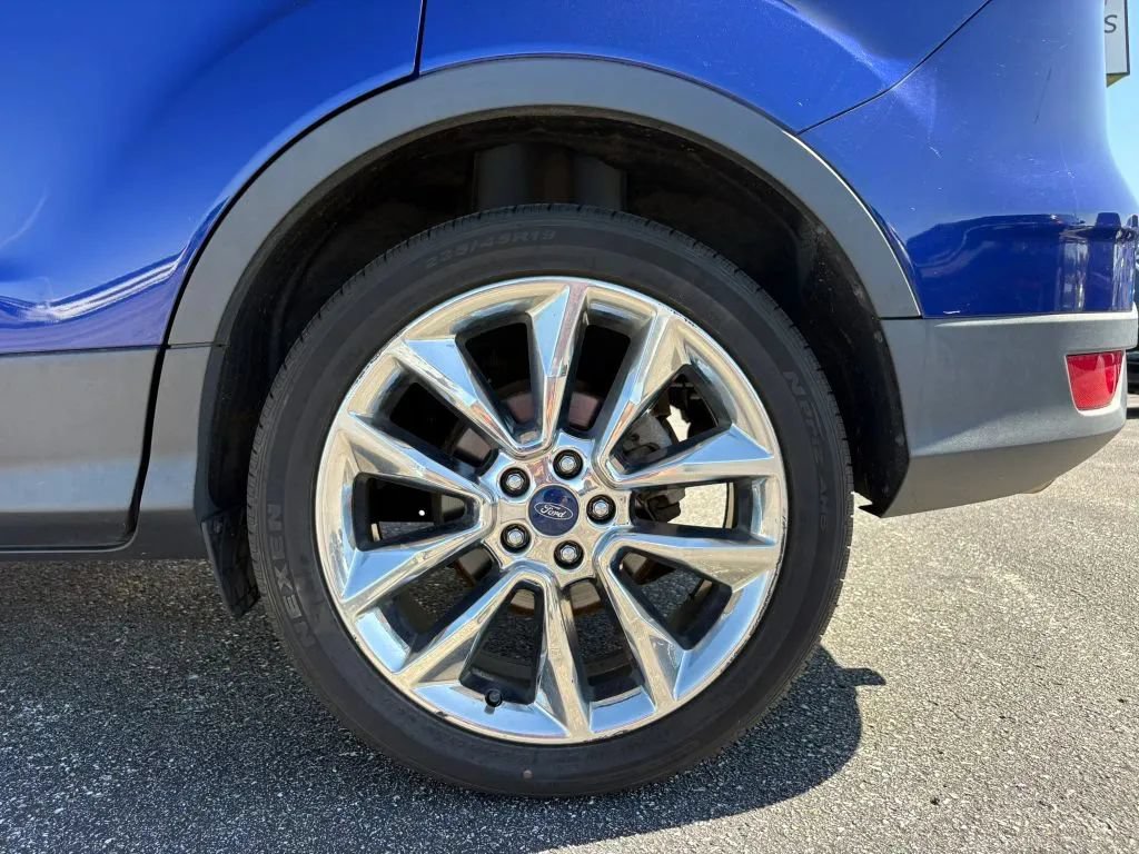 Used 2015 Ford Escape SE w/ SE Chrome Package FWD image 22