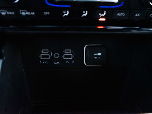 Used 2024 Jeep Grand Cherokee Limited w/ Black Appearance Package image 20