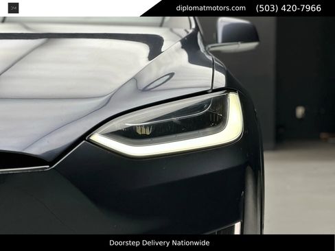 Used 2019 Tesla Model X Performance image 13