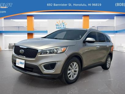 Used 2017 Kia Sorento LX w/ LX Convenience Package