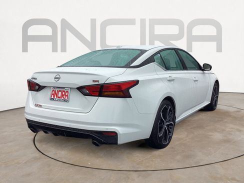 Used 2024 Nissan Altima 2.5 SR image 14