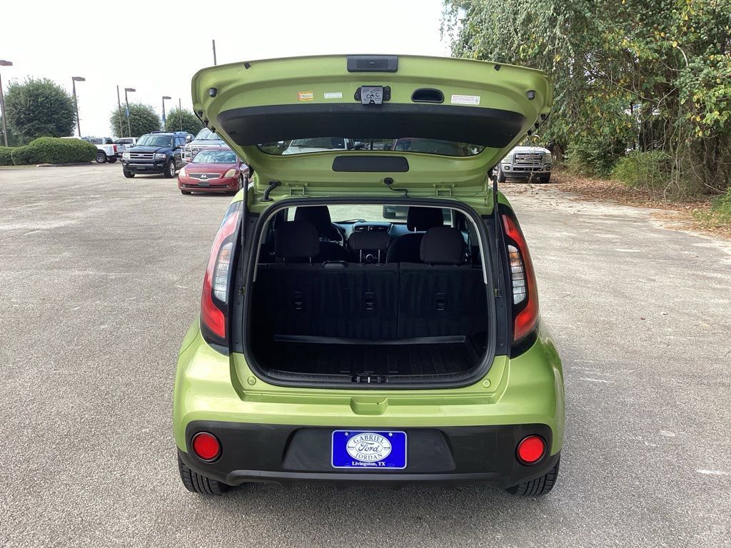 Used 2018 Kia Soul w/ Convenience Package FWD image 11