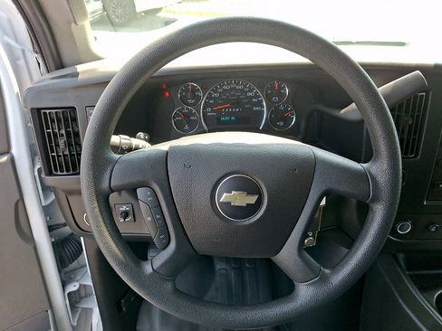 Used 2025 Chevrolet Express 2500 w/ Driver Convenience Package RWD image 17