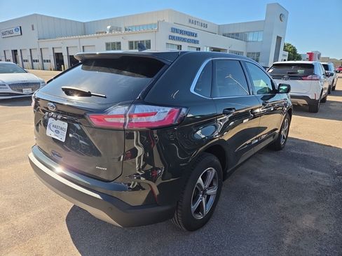 Certified 2023 Ford Edge SEL w/ Convenience Package AWD/4WD image 12
