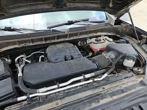 Used 2022 Chevrolet Silverado 1500 Custom w/ Safety Confidence Package RWD image 17