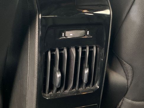 Used 2025 Jeep Compass Limited image 24