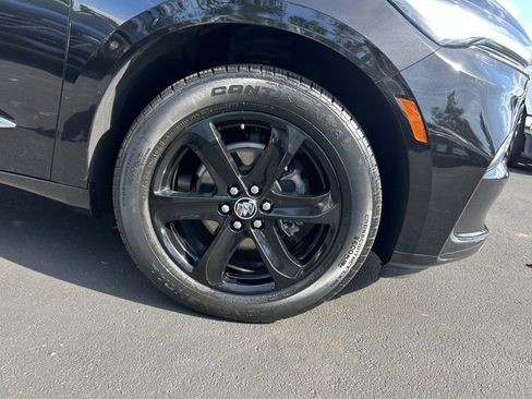 Used 2023 Buick Enclave Essence w/ Sport Touring Edition image 8