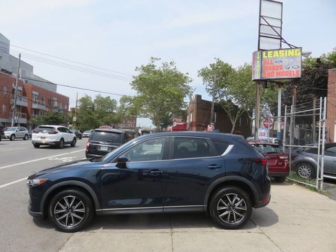 Used 2018 MAZDA CX-5 Touring w/ Preferred Equipment Package AWD/4WD image 7